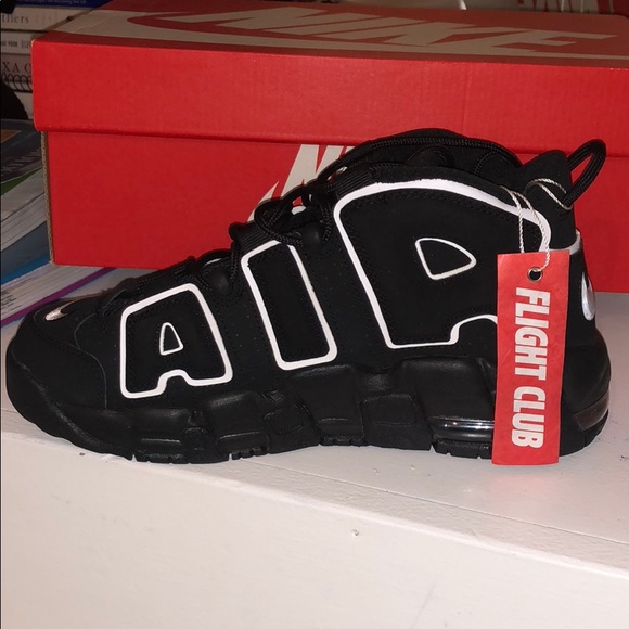nike uptempo womens black